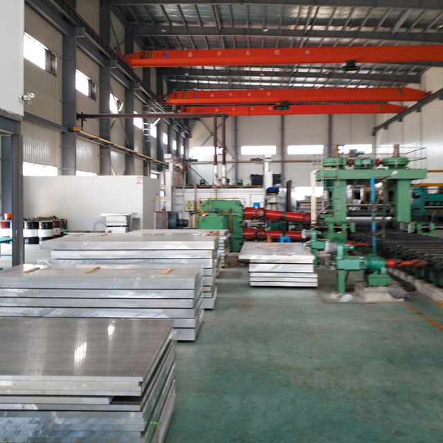Reciprocating gantry type precision sanding, grinding, and polishing machine